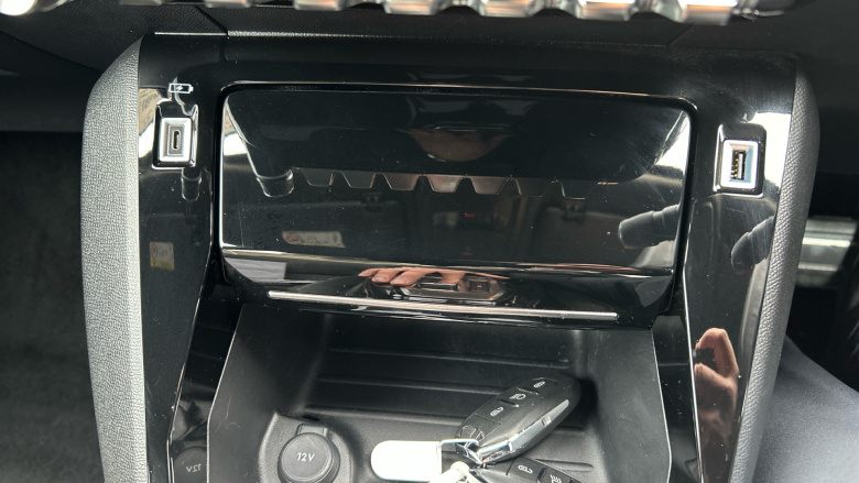 Peugeot 2008 100kW GT Premium 50kWh 5dr Auto Electric Estate